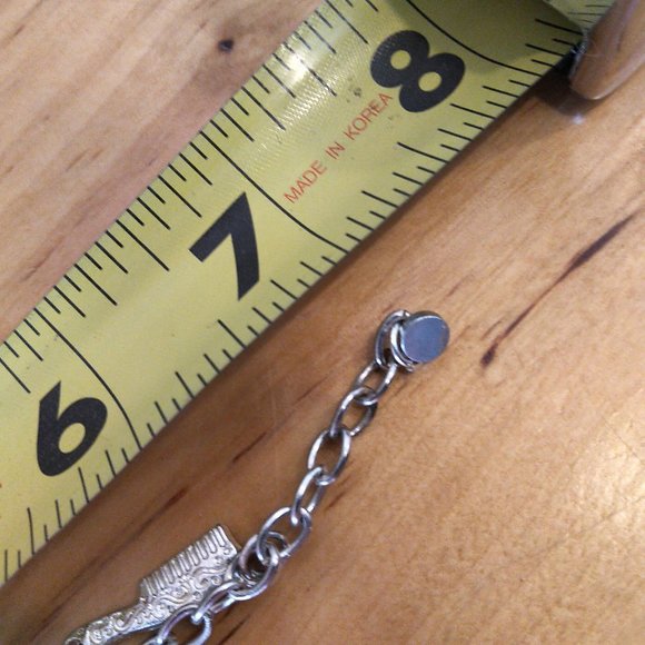 7" big girl Childs Sleeping Beauty charm bracelet apple comb heels - Picture 8 of 11